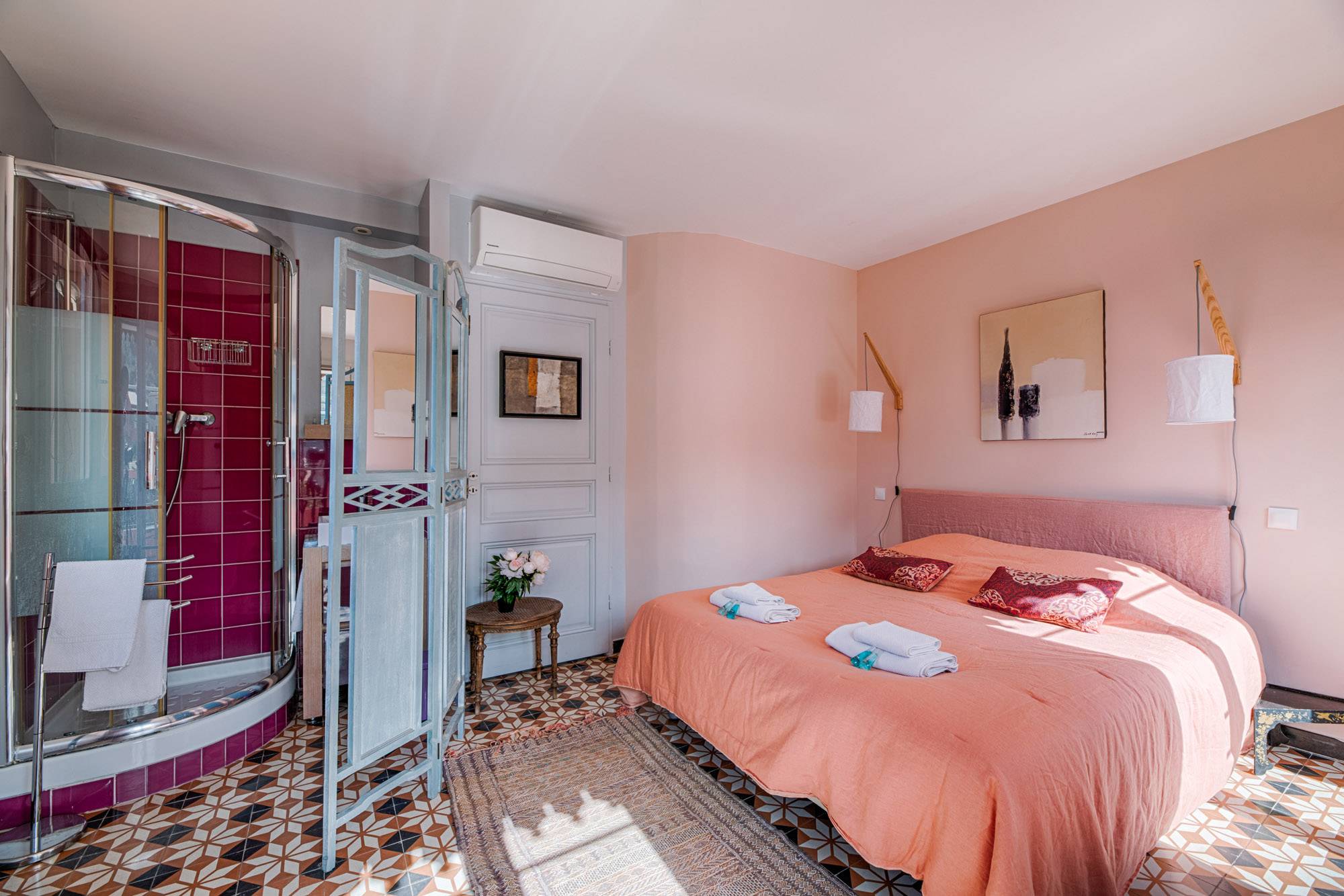 Location chambre d'hôtes Muscade avec terrasse dans une calanque de Marseille