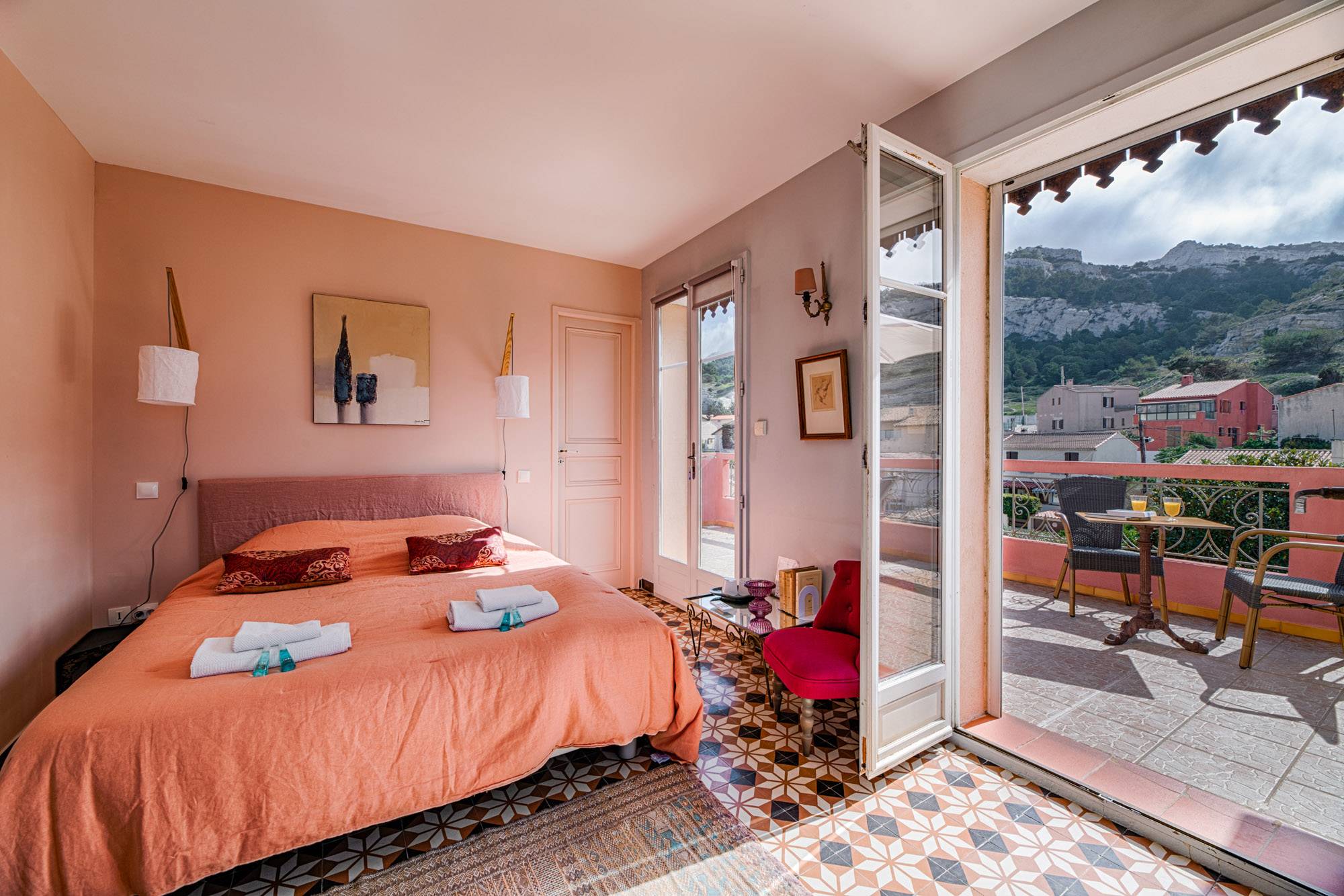 Location chambre d'hôtes Muscade avec vue mer et massif des Calanques de Marseille