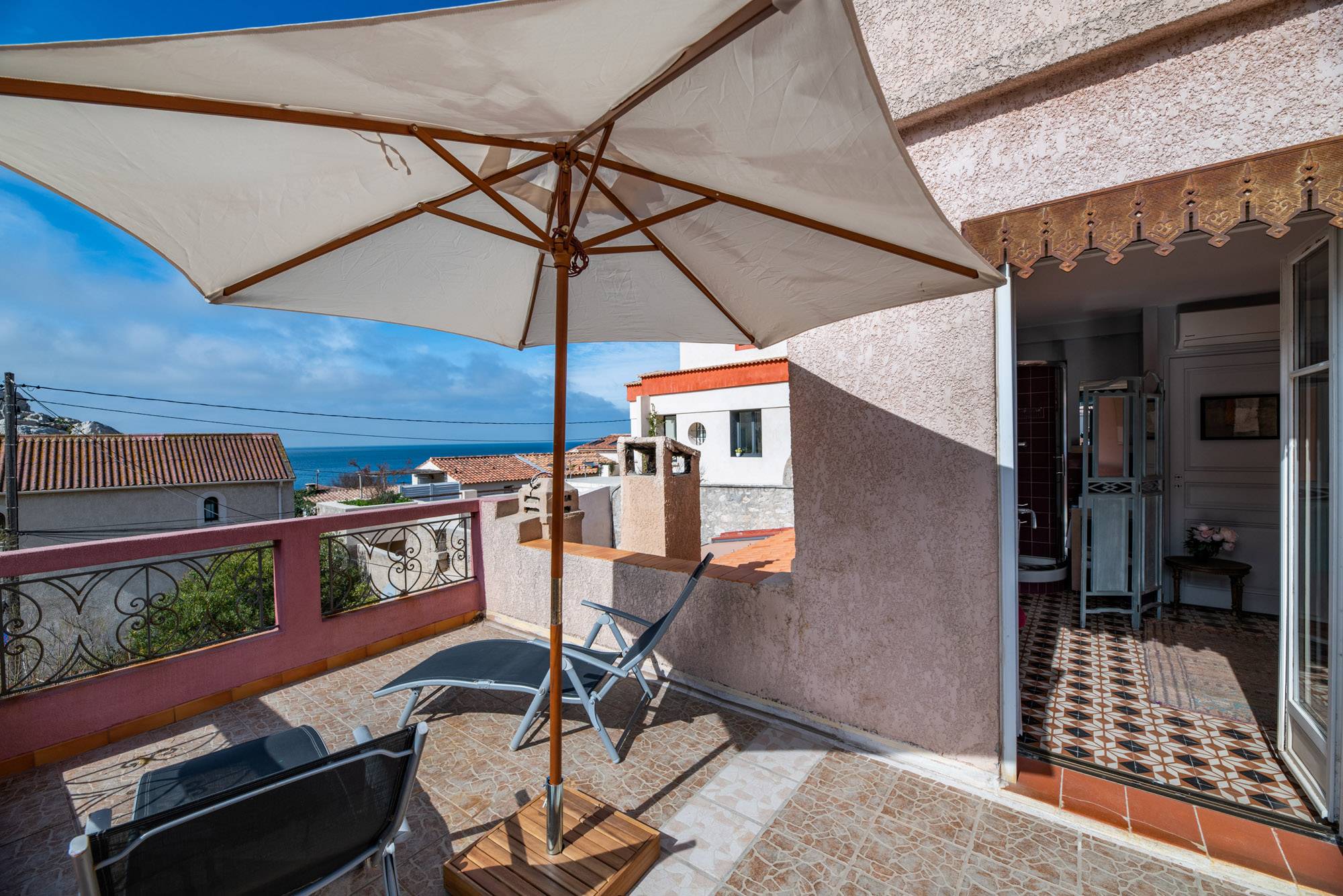 Marseille location chambre d'hôtes calanques proche de la mer avec terrasse privée